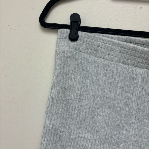 Aerie Groove On Velour High Waisted Flare Pant - Picture 4 of 13